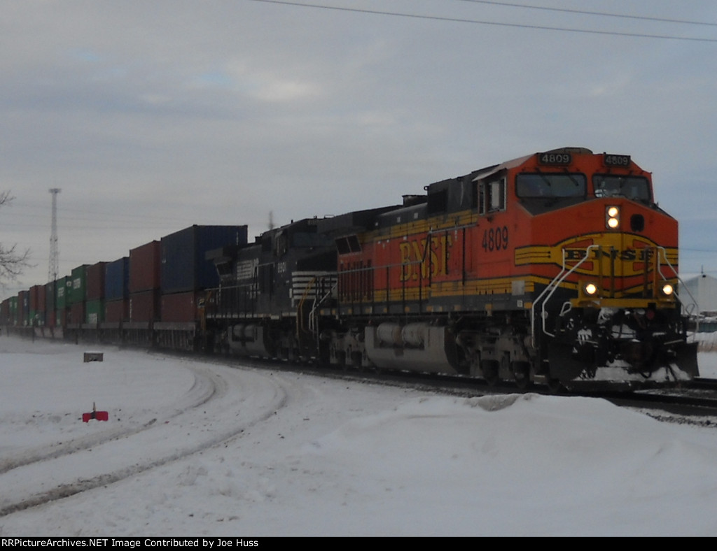 BNSF 4809 East